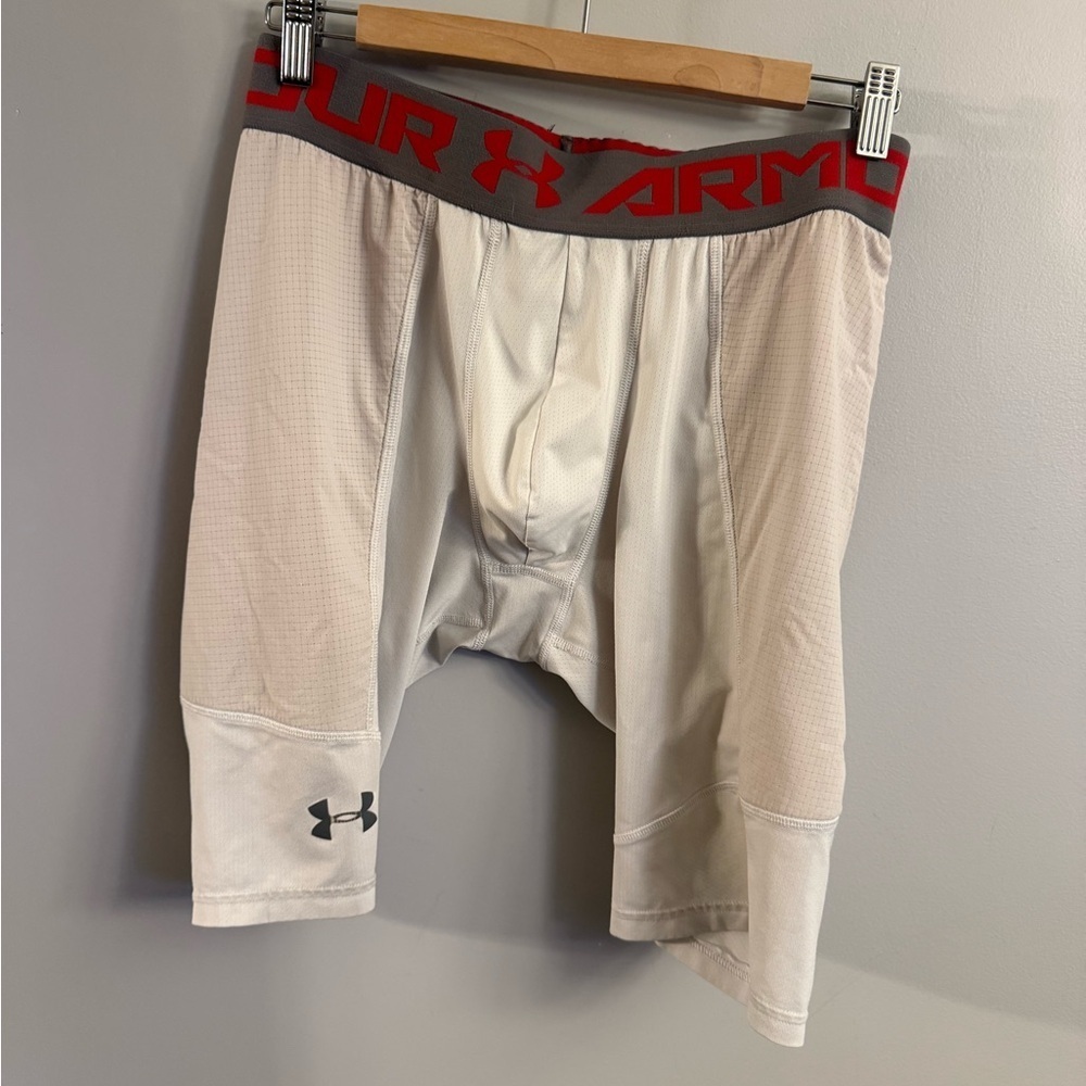 Under Armour HeatGear Compression Shorts White Gray Red XL